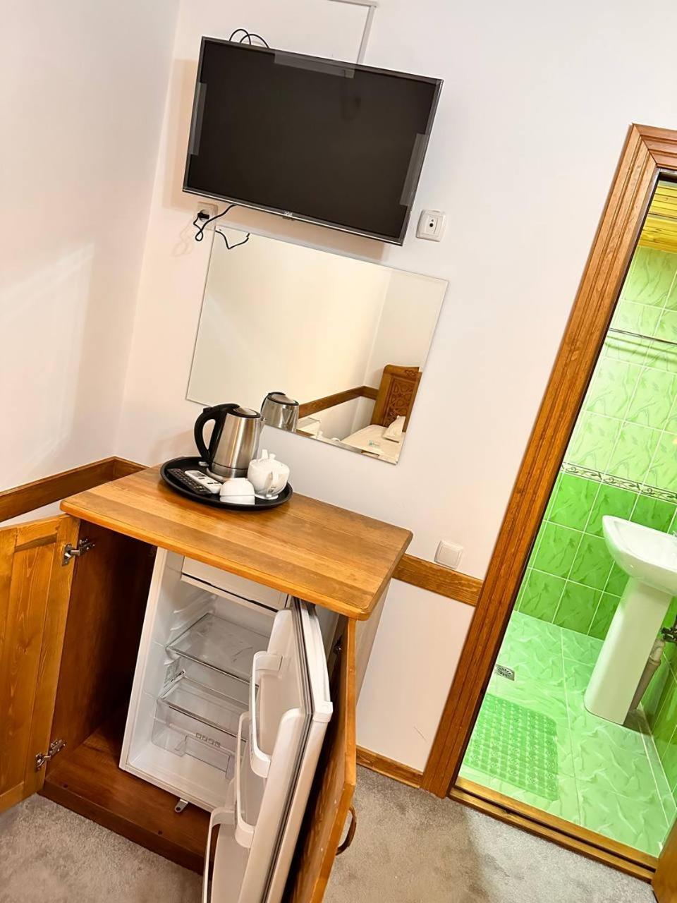 בוקורו Munis Hotel מראה חיצוני תמונה