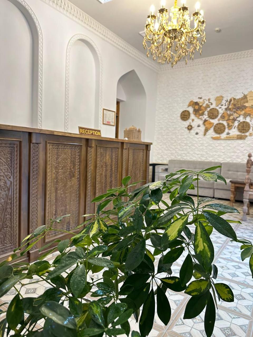 בוקורו Munis Hotel מראה חיצוני תמונה