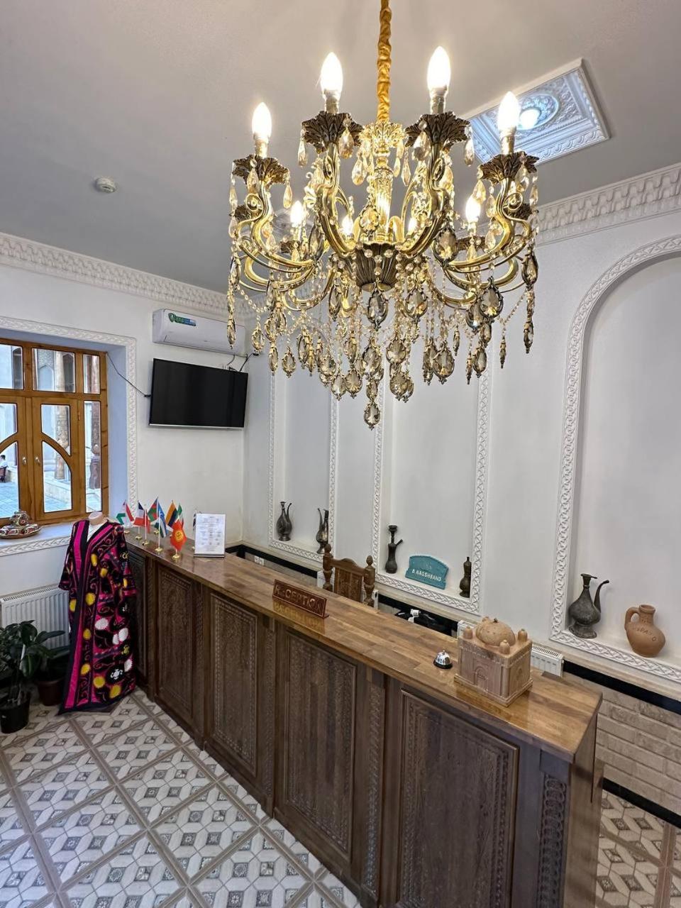 בוקורו Munis Hotel מראה חיצוני תמונה