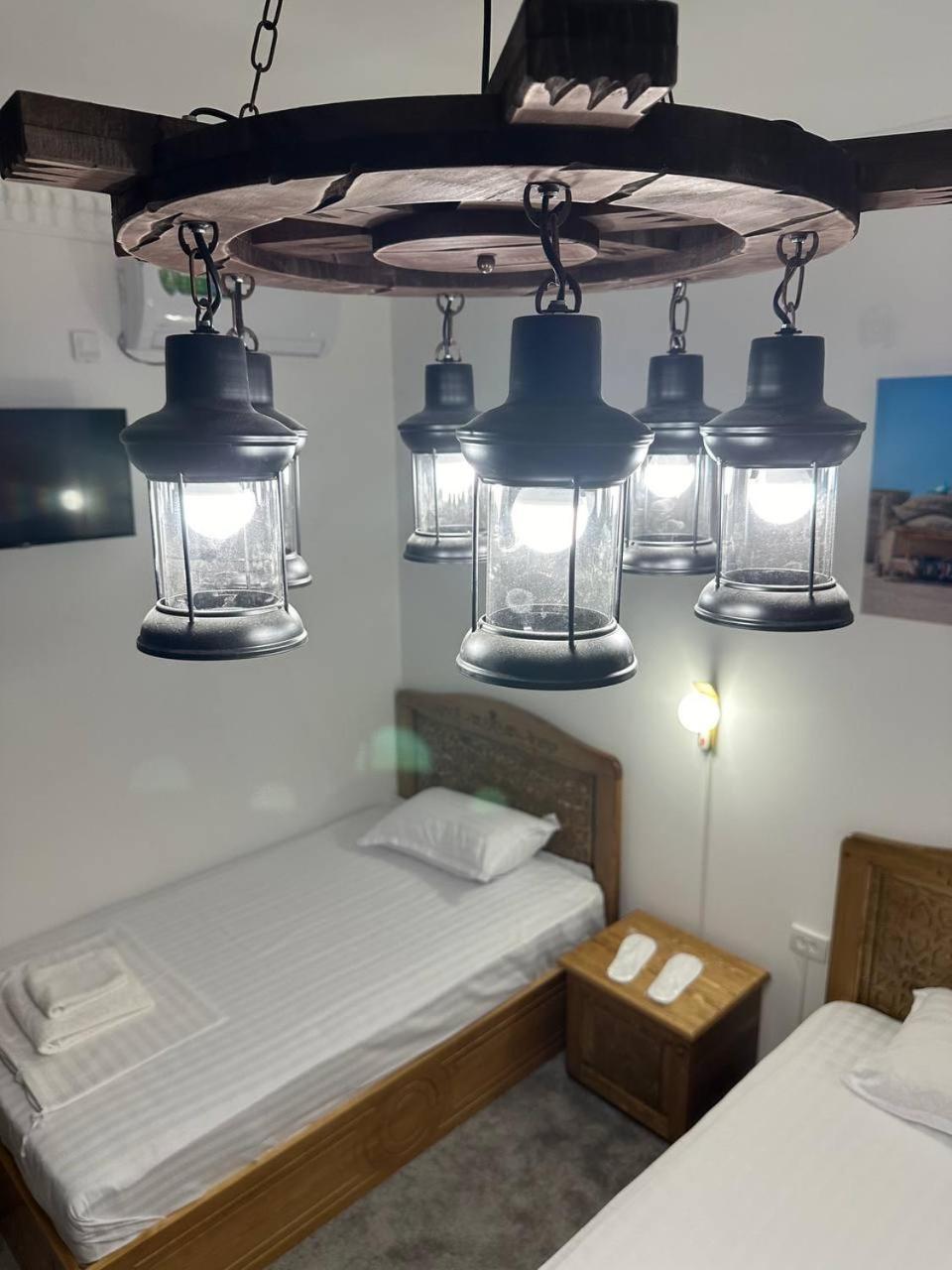 בוקורו Munis Hotel מראה חיצוני תמונה