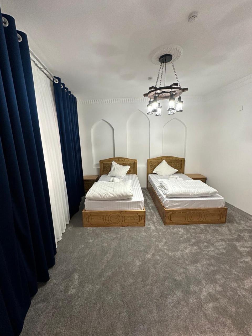בוקורו Munis Hotel מראה חיצוני תמונה